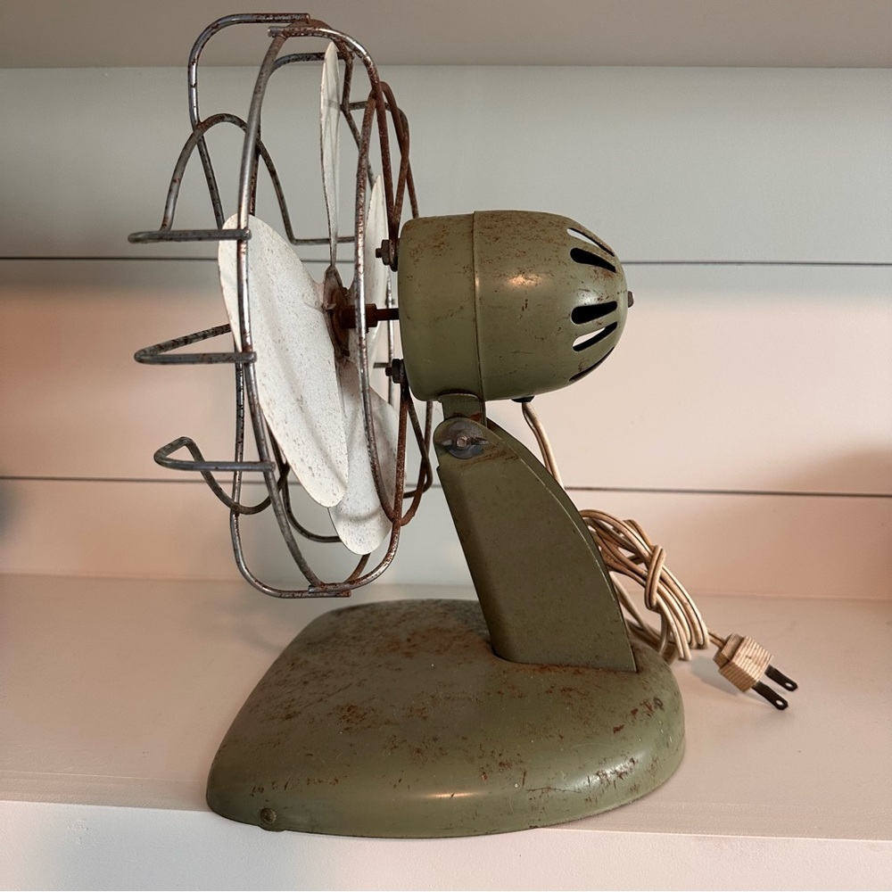 Superior Electric Products Corp. Vintage Desk fan green base tested - Picture 4 of 11